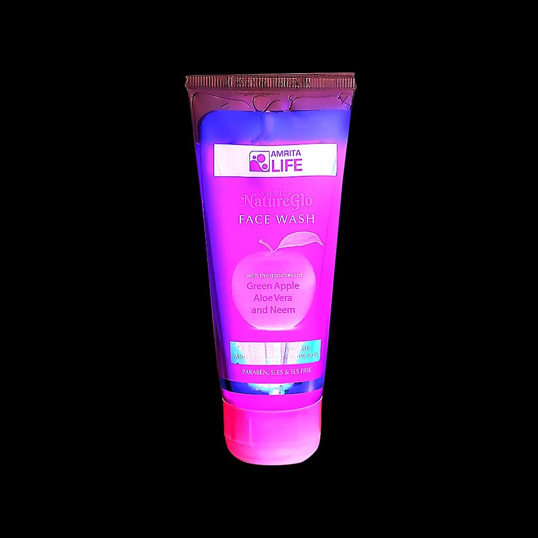 Amrita Nature Glo Face Wash