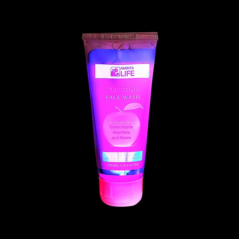Amrita Nature Glo Face Wash