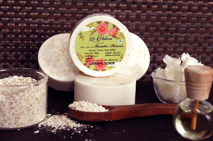 Naulakha Le Natura Soap Oatmeal Scrub