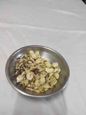 Buy Everything Homemade Seeds Makhana Namkeen with rice flakes