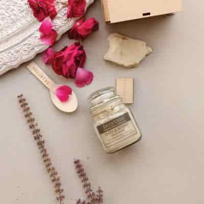 Buy Skin Yoga Oats and Roses Face Wash