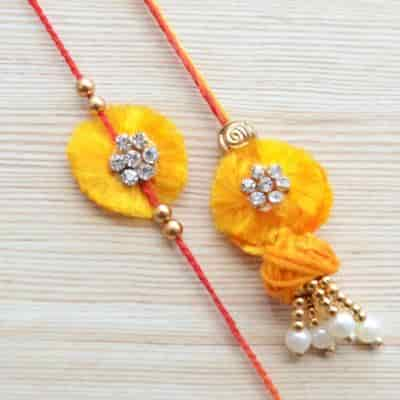 Buy Strands Simple Lumba & Rakhi Gift Set