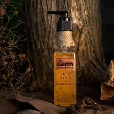 Buy The Earth Reserve Earthy Blends Face wash